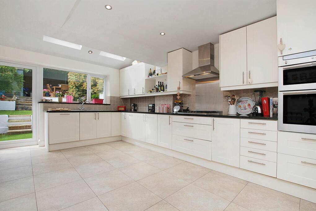 Well equipped kitchen