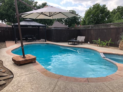 Lewisville -Home Away From Home - Pool/Spa Retreat