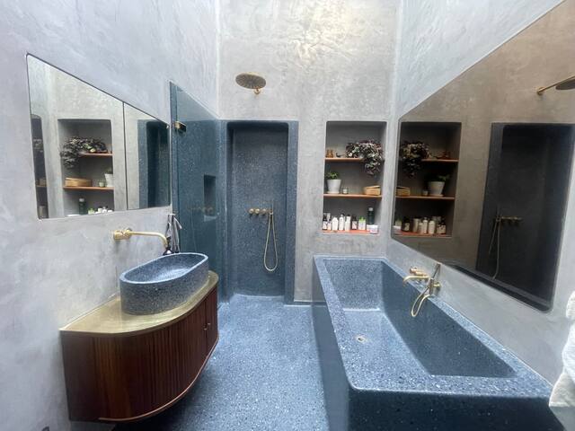 Historic Frederiksberg Home with spectacular view gallery image 5