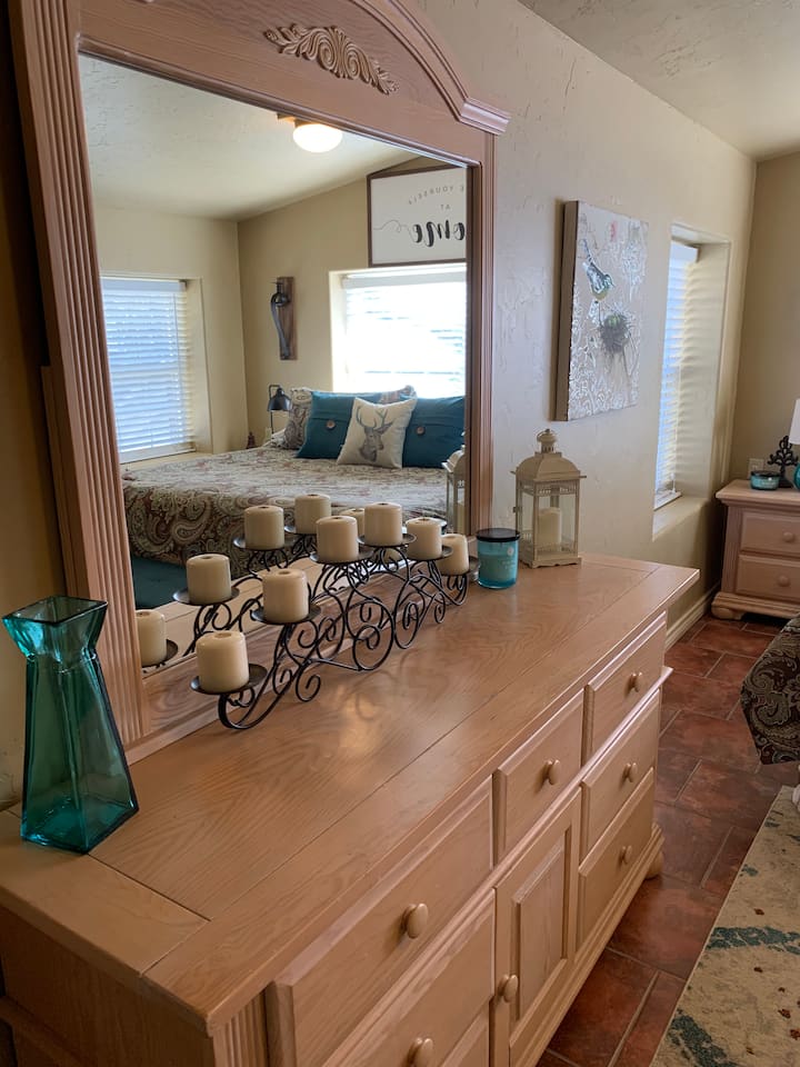 แสงธรรมชาติที่ส่องเข้าสู่ห้องมาสเตอร์สวีท