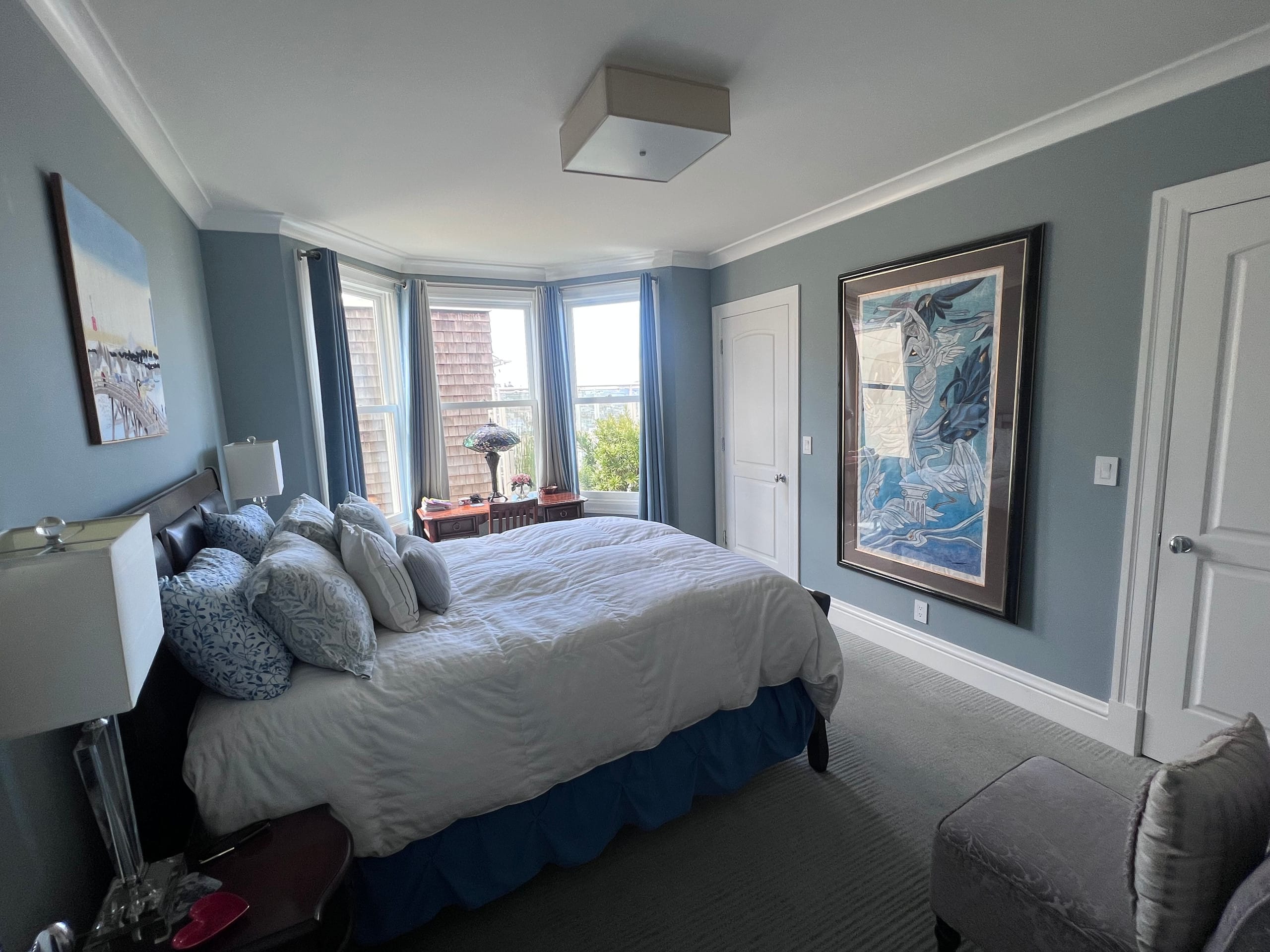 Condo in San Francisco · ★4.99 · 2 bedrooms · 2 beds · 1.5 baths - Image 18
