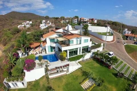 Casa del Gallito, Rancho San Diego, Ixtapan de Maldonado
