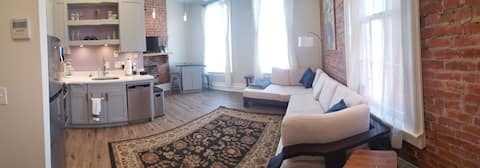 Entire 2nd FL 1bdrm walkable entertainment area #C