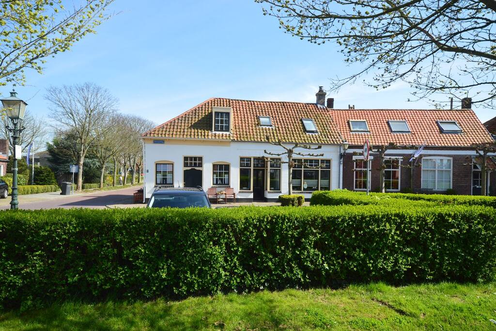Dorpsring 23