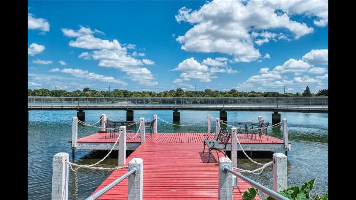 1B/1.5BA Condo by Lady Bird Lake/Boardwalk