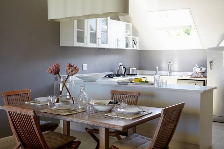 The Beach Penthouse. Our lights are always on! gallery image 5