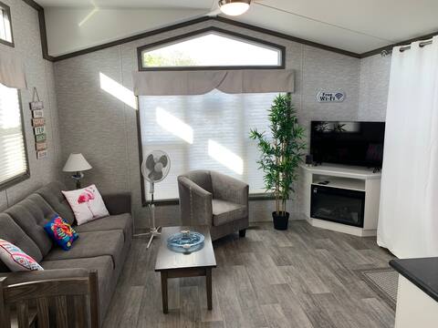 Top Airbnb: Sherkston Shores Beach Resort-QMD 174 in Port Colborne