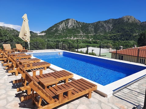 Apartment Kingfisher 1