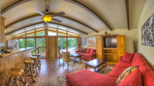 Airbnb 400 N Liberty Ave Vacation Rentals Places To Stay