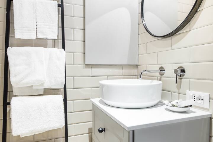 Boutique Hotel Vibes at a Richly-textured Designer Haven gallery image 3