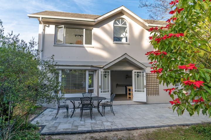 Sunny Spacious Silwood !