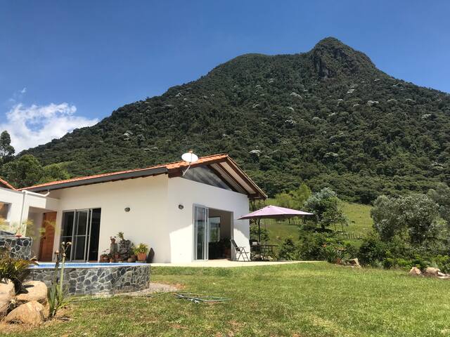 Fredonia a 1 kilometro del hospital