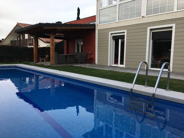 Apartamento con jardín