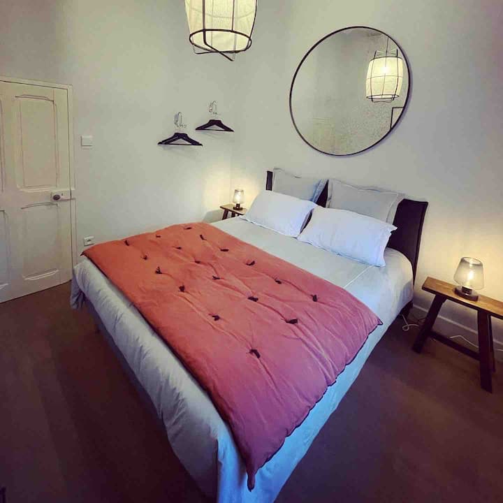 Mas d'Artalet 
The Gray Room
เตียง 160 x 200 
ชั้นบน