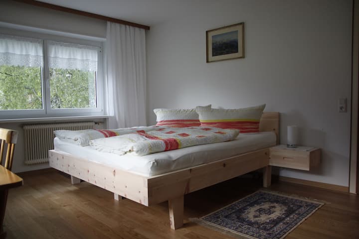 Pension Fink, B&B erholsames Zirbenbett Z3