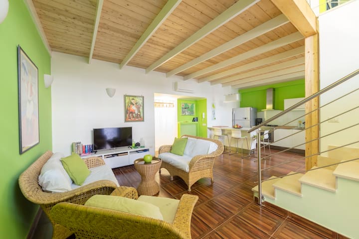 LUXURY FLAT IN THE HEART OF NAPLES – PEPPINO