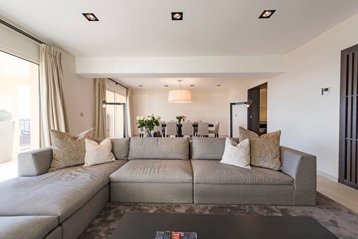 Executive Portfolio managed Airbnb listing 2
