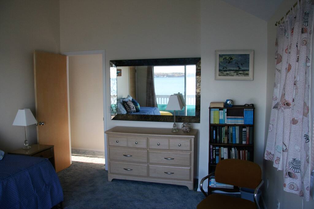 2ND BEDROOM VIEWS EAST SUNRISE AND WESTERN SUNSETS. BEAUTIFUL !!