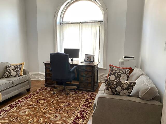 Entire 4BR heritage home: elegance meets history gallery image 4