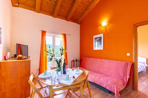 Top performing Airbnb: Apartment Željka in Račišće