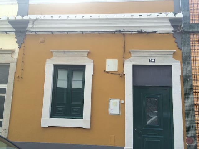 Lovely House in the center of Faro