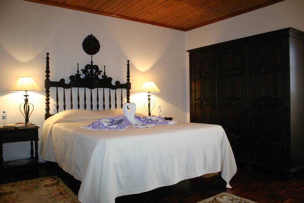 Quarto duplo com casa de banho privada