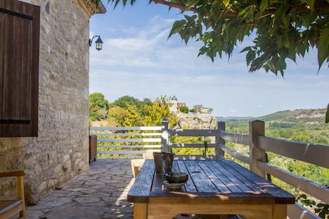 Country home with exceptional panoramic views.