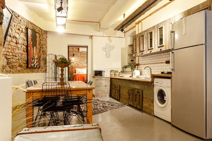 SEA VIEW TERRACE PRV.GARDEN BRICK WALL 4BR 3BA gallery image 5