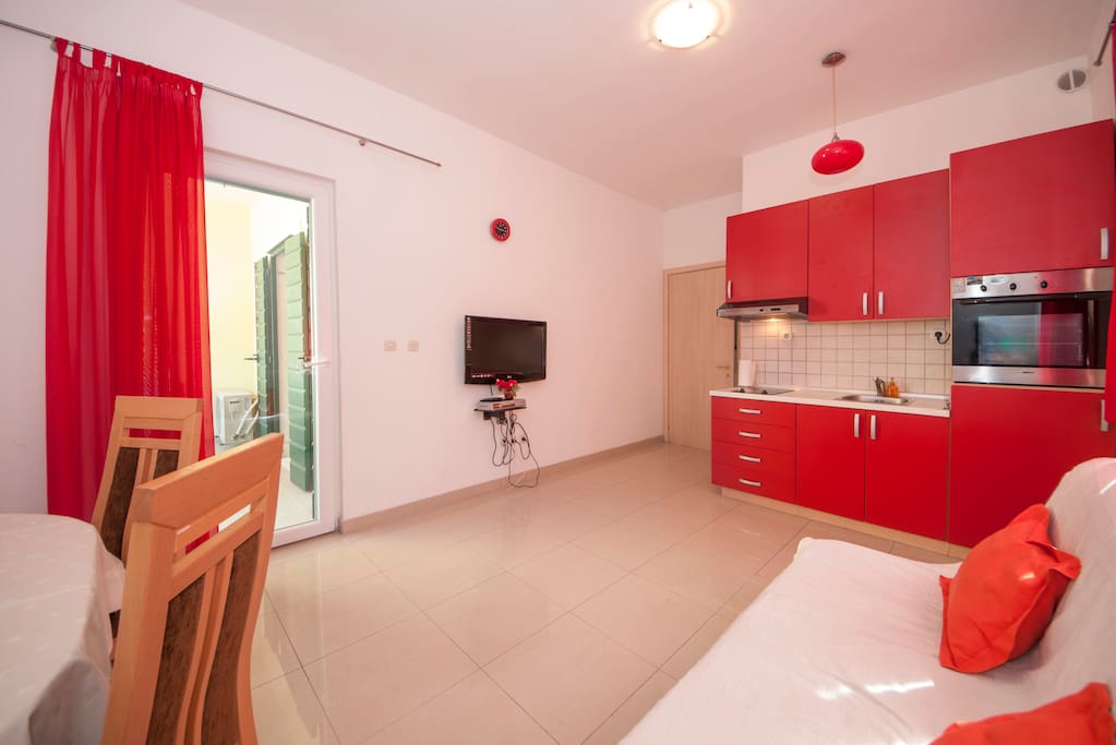 Kitchen, dining room and living room all together