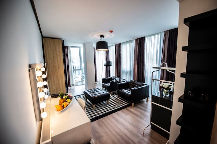 007 Residence (13) - Enjoy the great open view