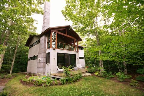 Exquisitely Modern Maine Cottage @Diagonair