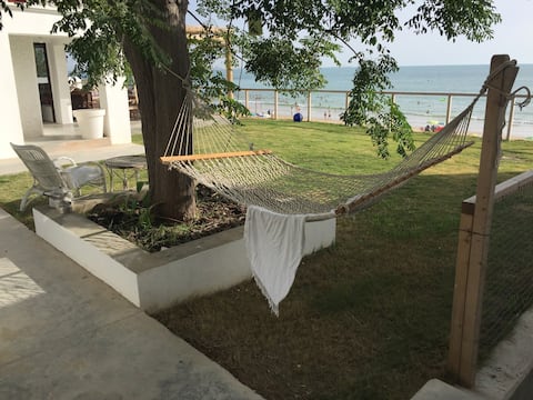 Top performing Airbnb: Guest house a pie de playa in La Torre Verde in El Puerto De Santa María