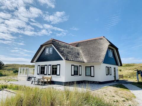 Luxurious dune villa close to the beach&lighthouse