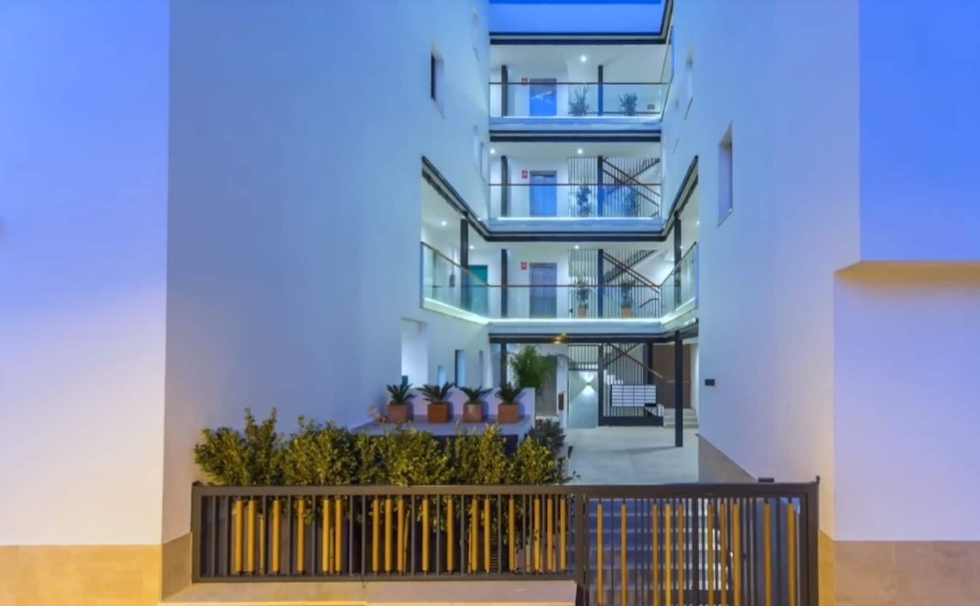 Parking | Wifi★ Apartment, 4 minutes from downtown★