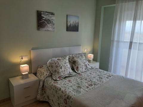 Relax on quiet beach: large terrace, Wifi
