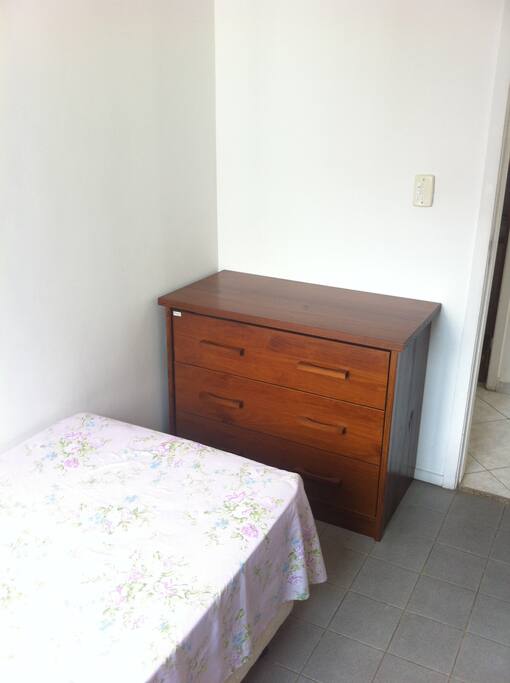 Armário com 3 Gavetas / Cabinet with 3 drawers