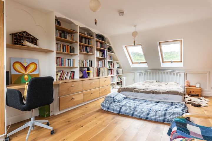 Spacious 5 Bedroom Family Home, Sleeps 10 Max - Brighton Marina