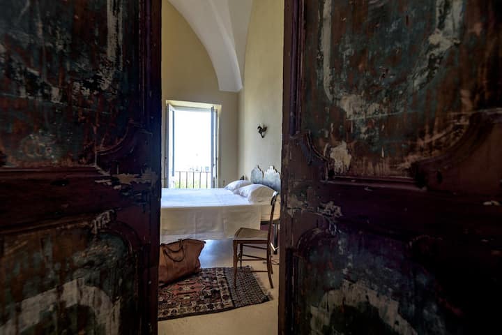 Საძინებელი 4 პირველი სართული