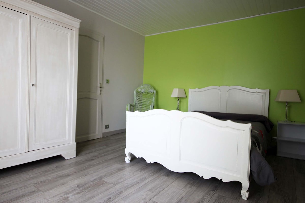 غرفة النوم 2