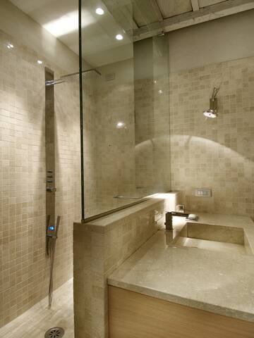 Vacances Romaines Top Luxe gallery image 3