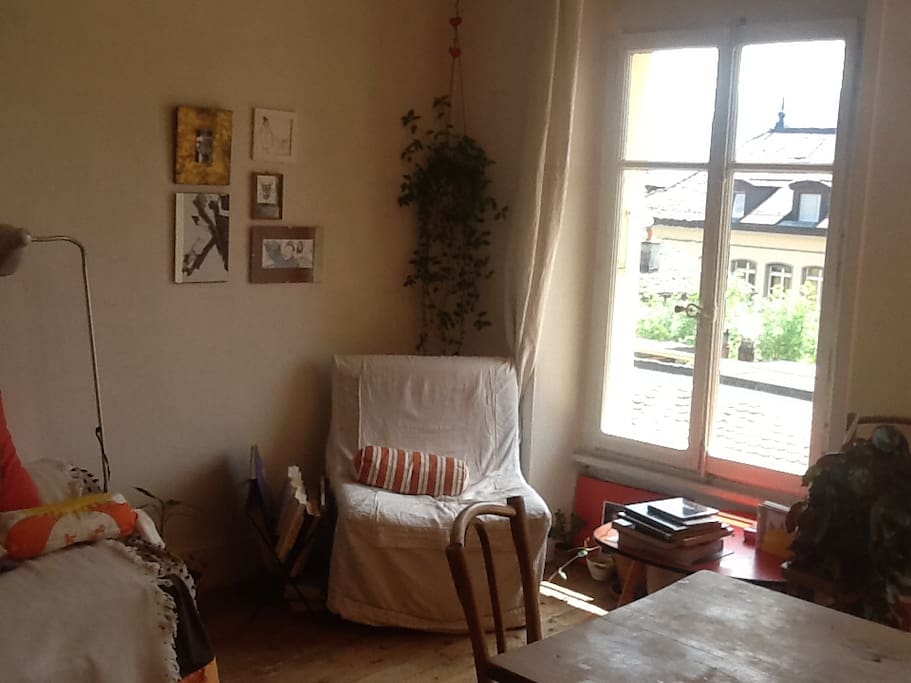 Salon, salle à manger, lit à une place