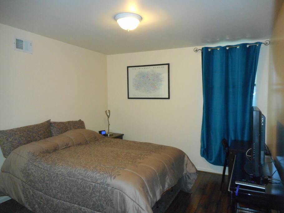 Bedroom with Queen sized Bed