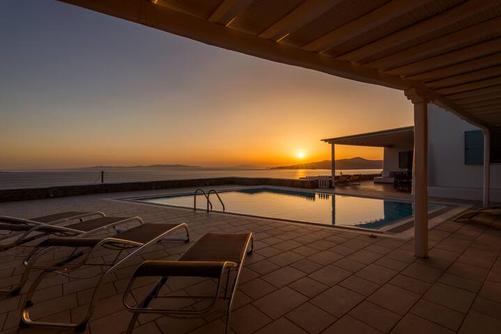 Lighthouse Villa in Mykonos with private pool gallery image 5