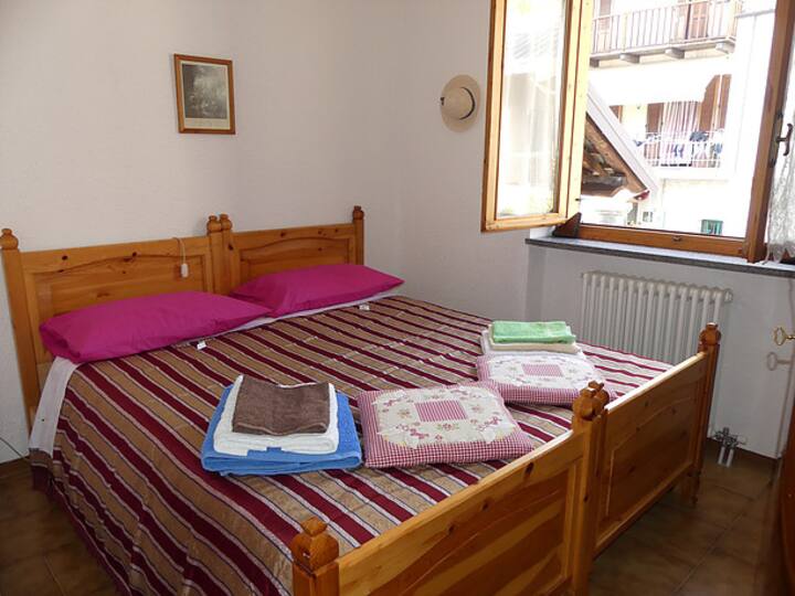 საძინებელი 1