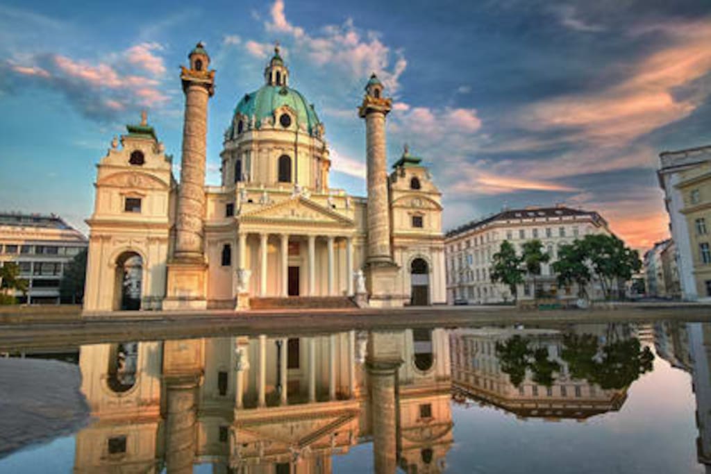 Karlskirche - 10 min by walk