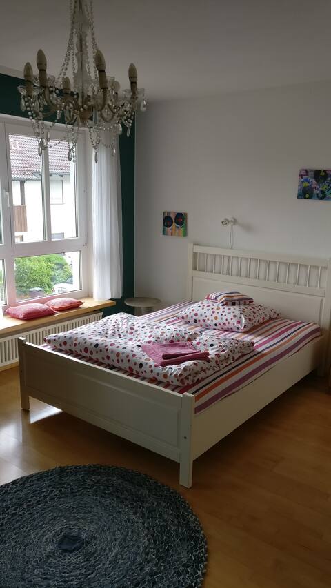 Room with bathroom and dining area use no. 2