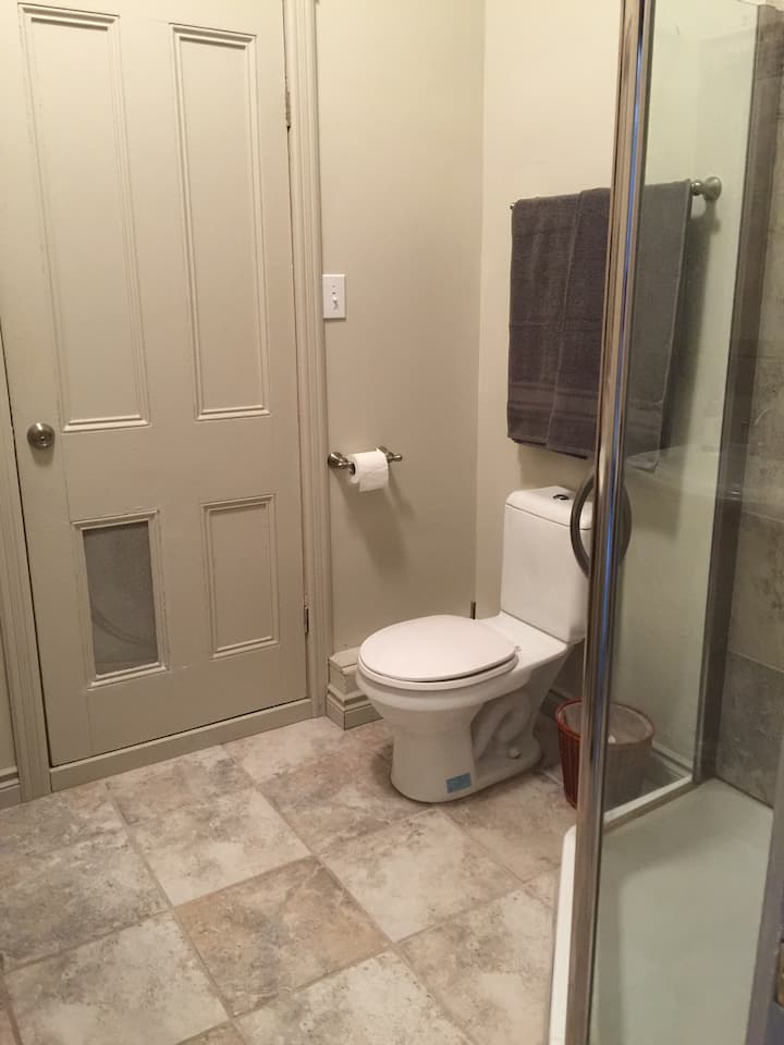 7 Best Airbnb Vacation Rentals In Campbellford, Canada Updated 2024