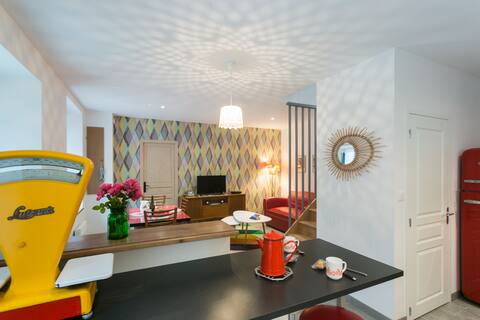 "Chez Aunt Anne", house with vintage decor ***
