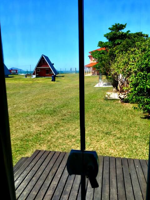 House for up to 4 people with beach access