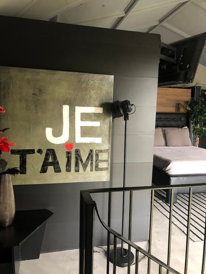 חדר שינה ראשי, מיטת קווין סייז